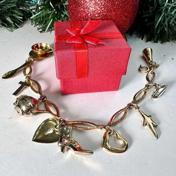 Vintage Sarah Coventry Goldtone Charm Bracelet 7.5" - Picture 1 of 13